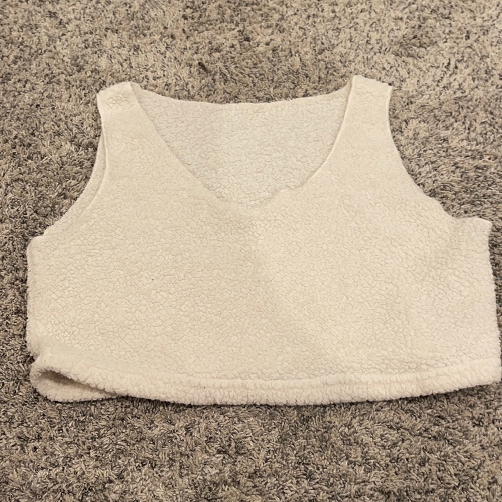 Target fuzzy white tank, size L